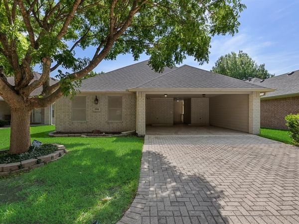104 Enchanted Court, Red Oak, TX 75154