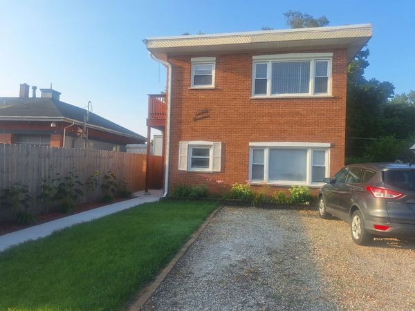 1995 Howard Street, Unit 1R, Des Plaines, IL 60018