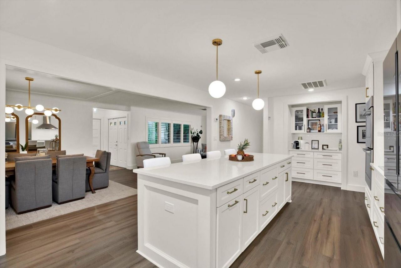 1040 Palm Drive, Belleair Beach, FL 33786 Photo