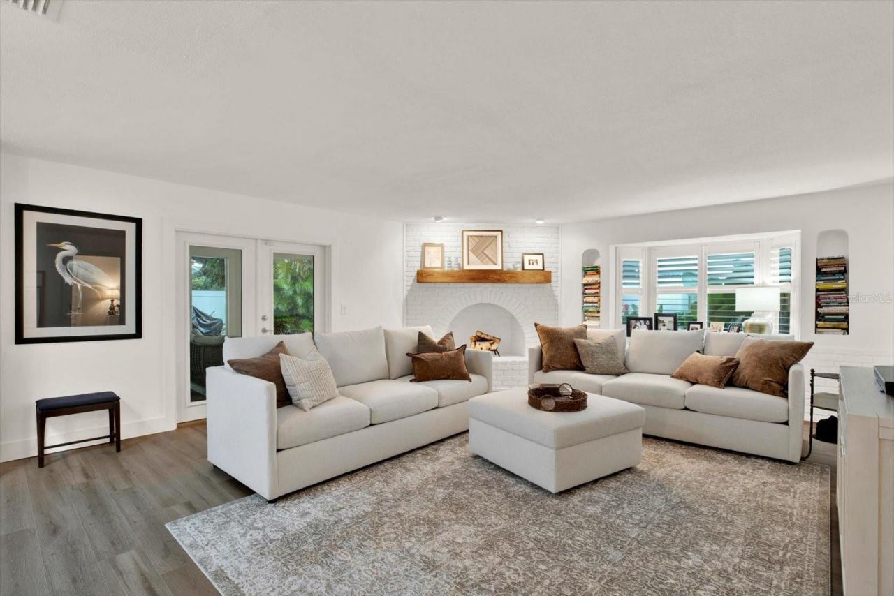 1040 Palm Drive, Belleair Beach, FL 33786 Photo