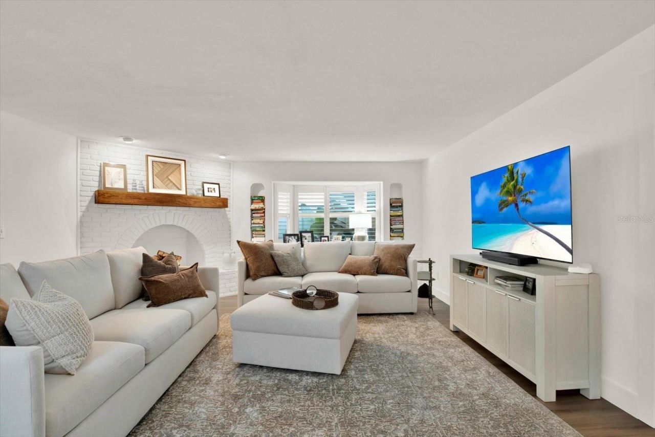 1040 Palm Drive, Belleair Beach, FL 33786 Photo