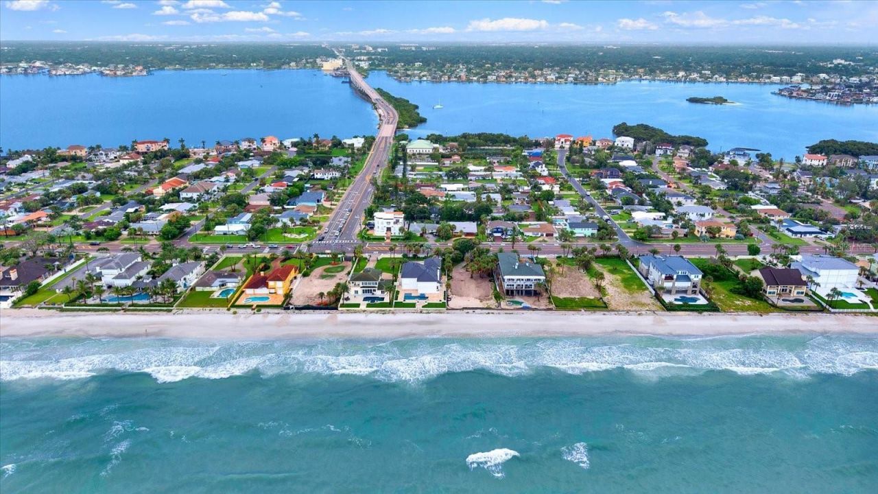 1040 Palm Drive, Belleair Beach, FL 33786 Photo