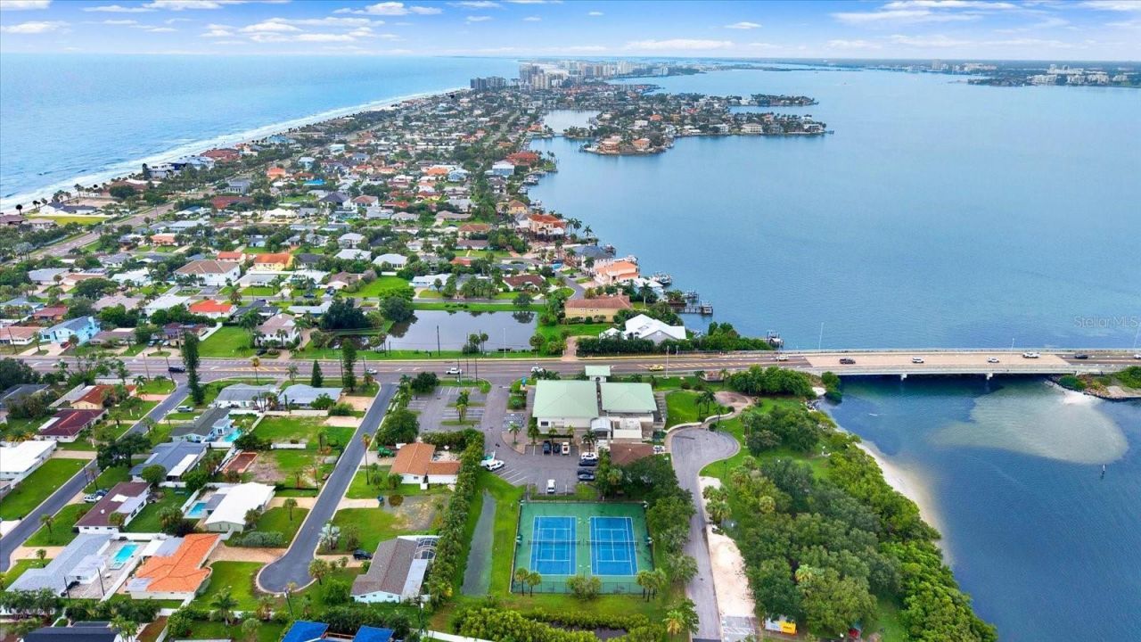 1040 Palm Drive, Belleair Beach, FL 33786 Photo