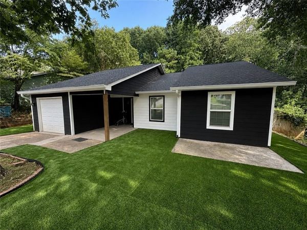 2301 Marshes Glenn Drive, Norcross, GA 30071
