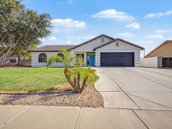 3749 E THORNTON Avenue, Gilbert, AZ 85297