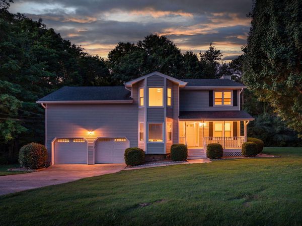 5526 Twin Oaks Drive, Ooltewah, TN 37363