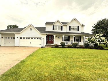 5220 Kennedy Crescent, Sanborn, NY 14132