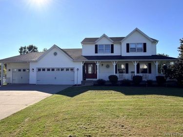 5220 Kennedy Crescent, Sanborn, NY 14132