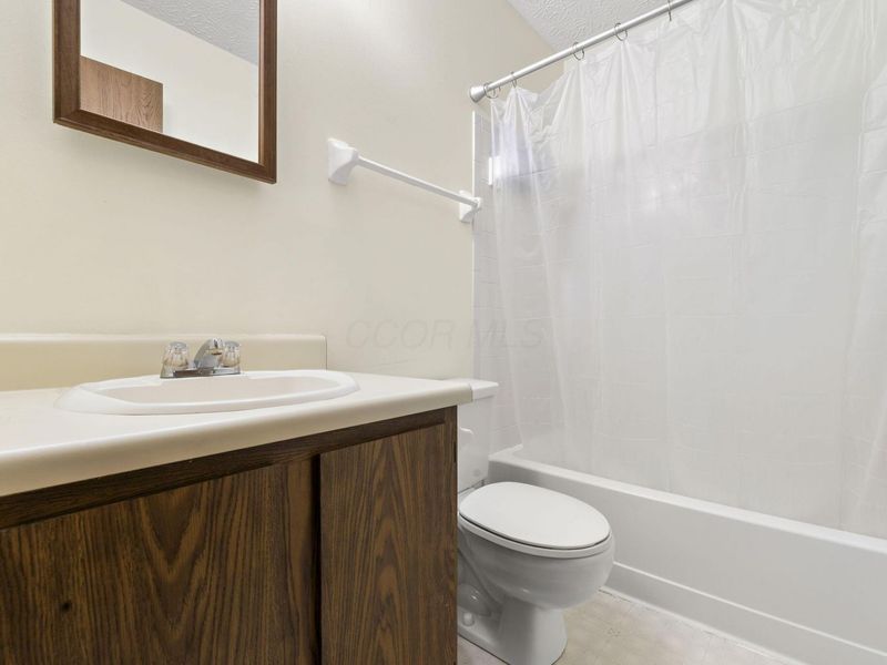 3697 Heatherglen Drive, Columbus, OH 43221 Photo 26