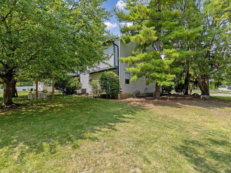 3697 Heatherglen Drive, Columbus, OH 43221 Photo 30