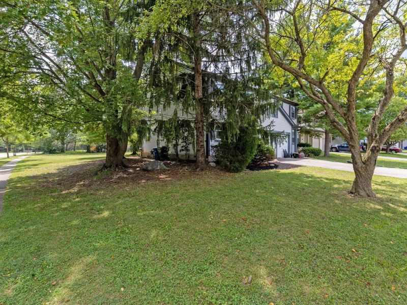 3697 Heatherglen Drive, Columbus, OH 43221 Photo 37