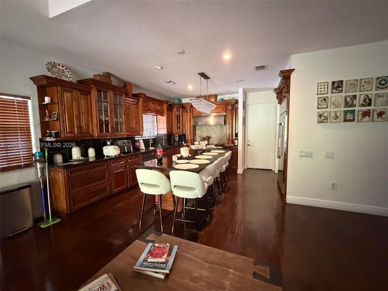 15901 NW 83rd Pl, Miami Lakes, FL 33016 Photo