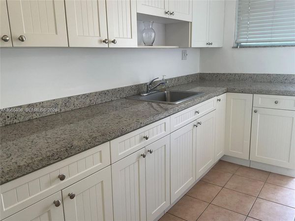 10178 Collins Ave , Unit 109, Bal Harbour, FL 33154