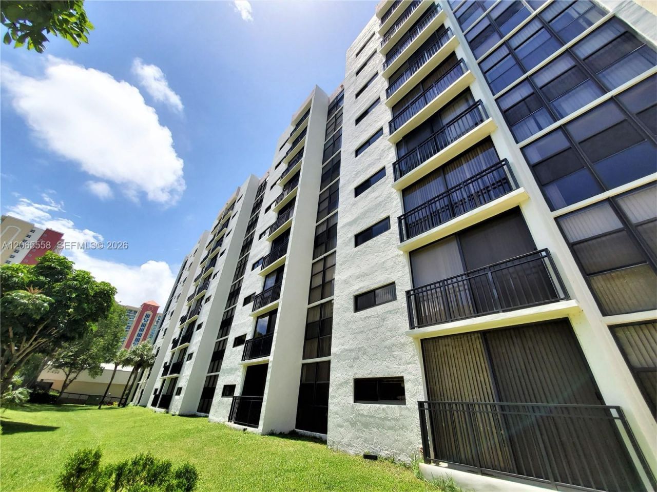 17011 N Bay Rd , Unit 801, Sunny Isles Beach, FL 33160 Photo