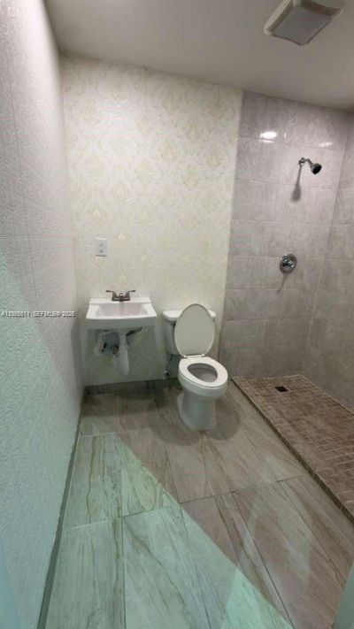 1671 W 37th St, Unit 1, Hialeah, FL 33012 Photo