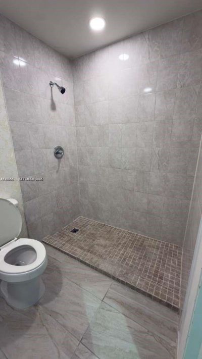 1671 W 37th St, Unit 1, Hialeah, FL 33012 Photo
