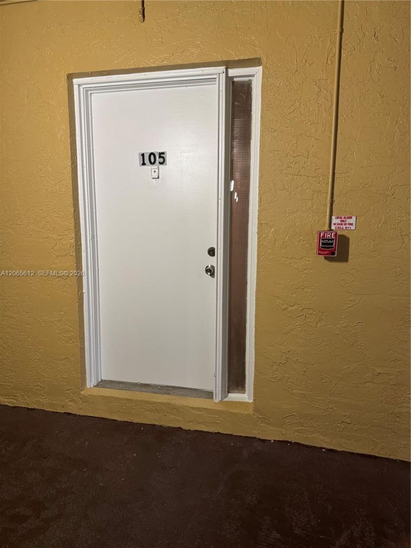 10762 La Placida Dr, Unit 7-105, Coral Springs, FL 33065 Photo