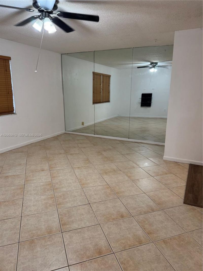 10762 La Placida Dr, Unit 7-105, Coral Springs, FL 33065 Photo