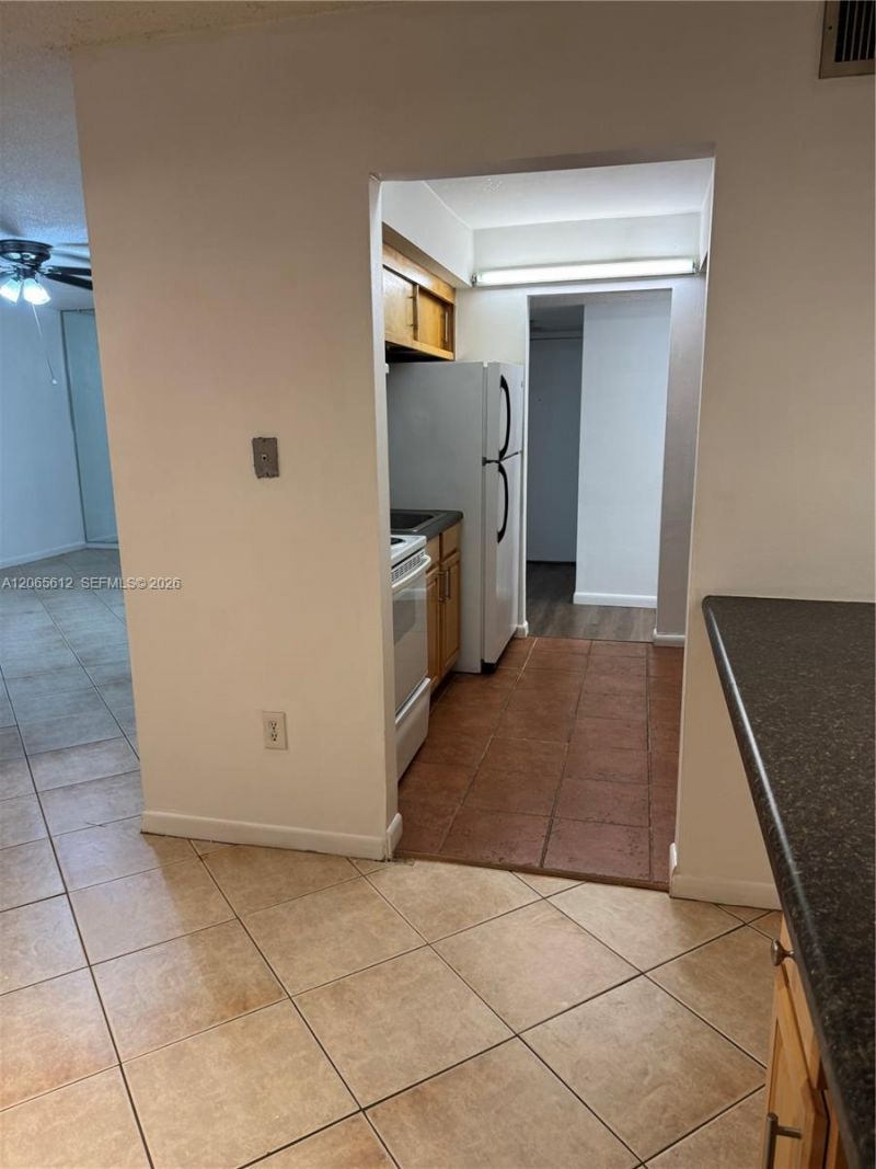 10762 La Placida Dr, Unit 7-105, Coral Springs, FL 33065 Photo