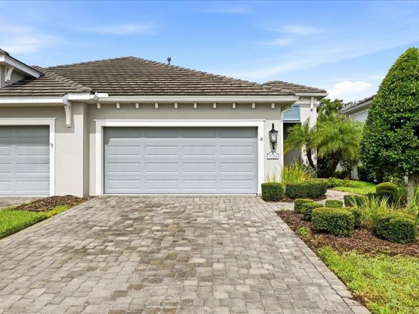3036 SKY BLUE COVE , LAKEWOOD RANCH, FL 34211