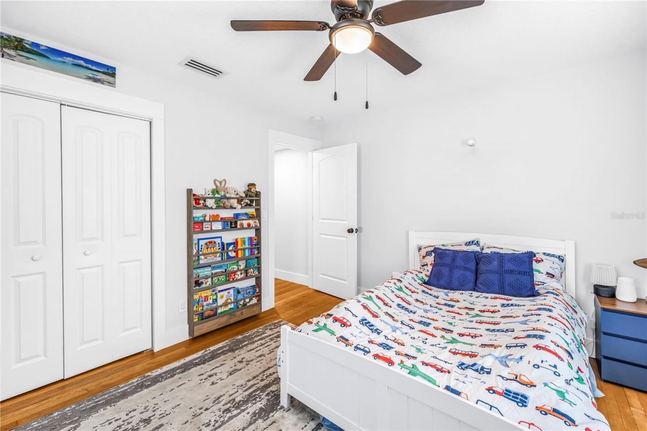 3935 Burlington Avenue N, Saint Petersburg, FL 33713 Photo