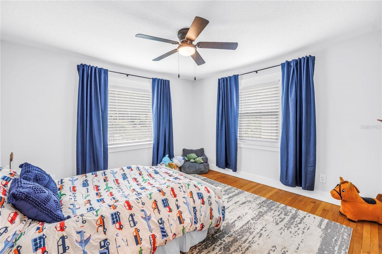 3935 Burlington Avenue N, Saint Petersburg, FL 33713 Photo