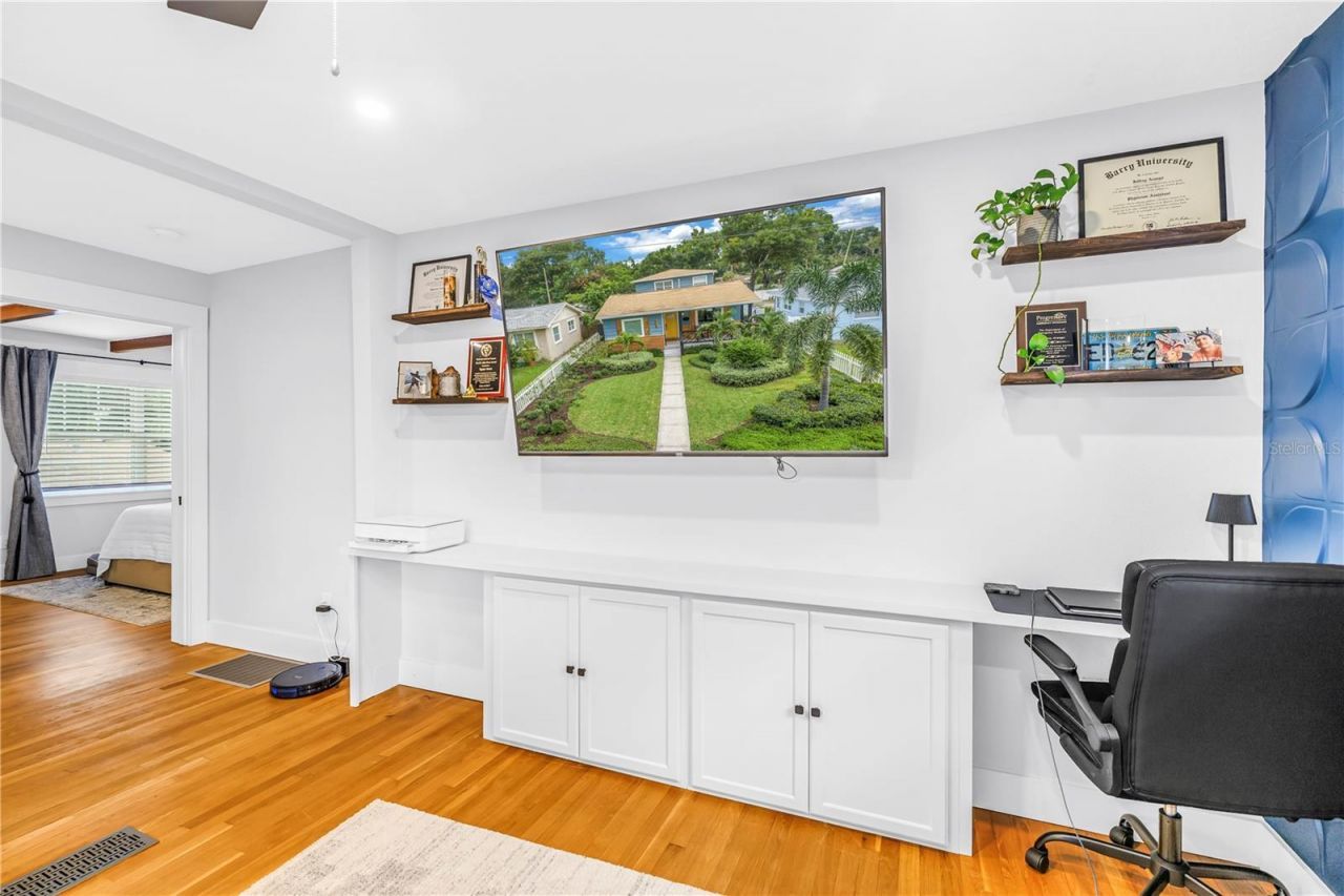 3935 Burlington Avenue N, Saint Petersburg, FL 33713 Photo