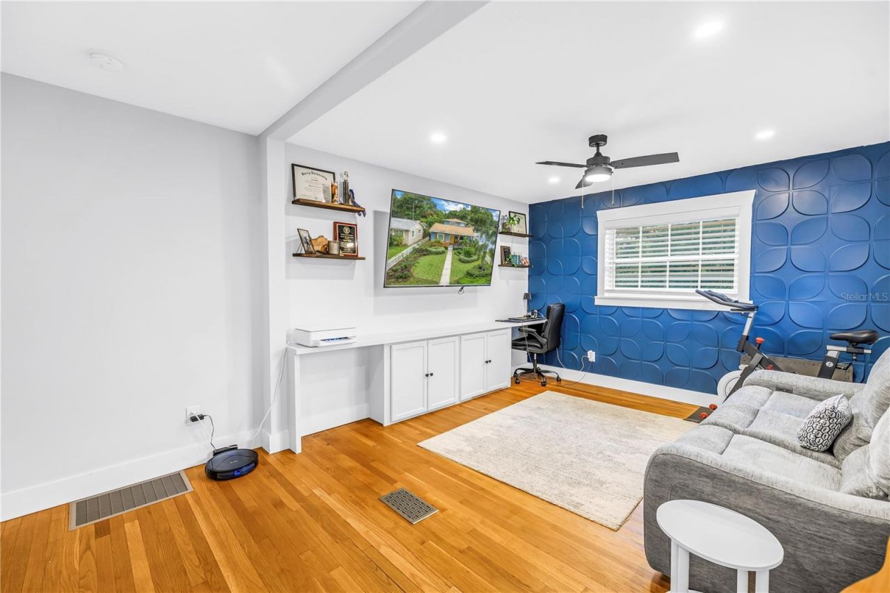3935 Burlington Avenue N, Saint Petersburg, FL 33713 Photo