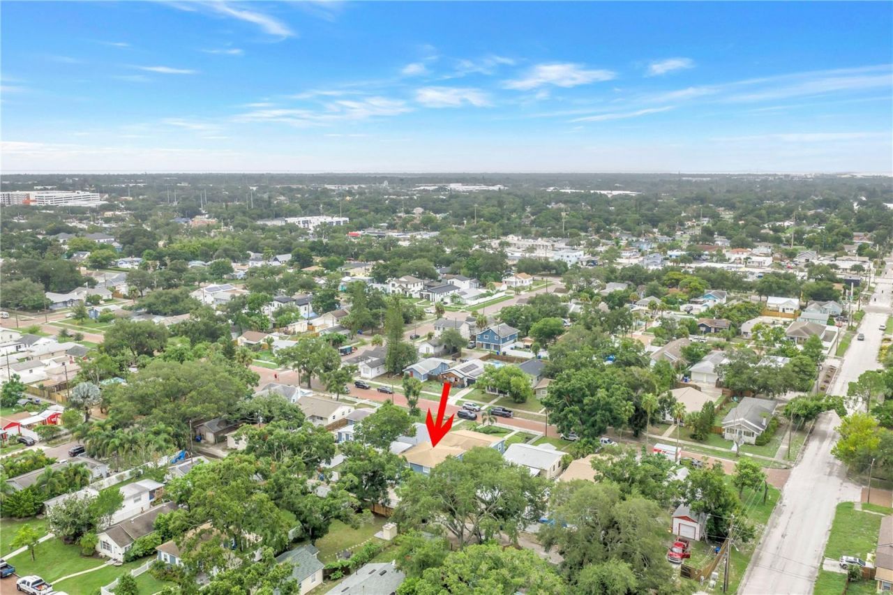 3935 Burlington Avenue N, Saint Petersburg, FL 33713 Photo