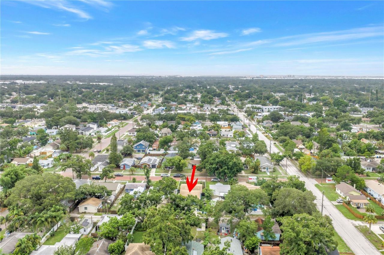 3935 Burlington Avenue N, Saint Petersburg, FL 33713 Photo