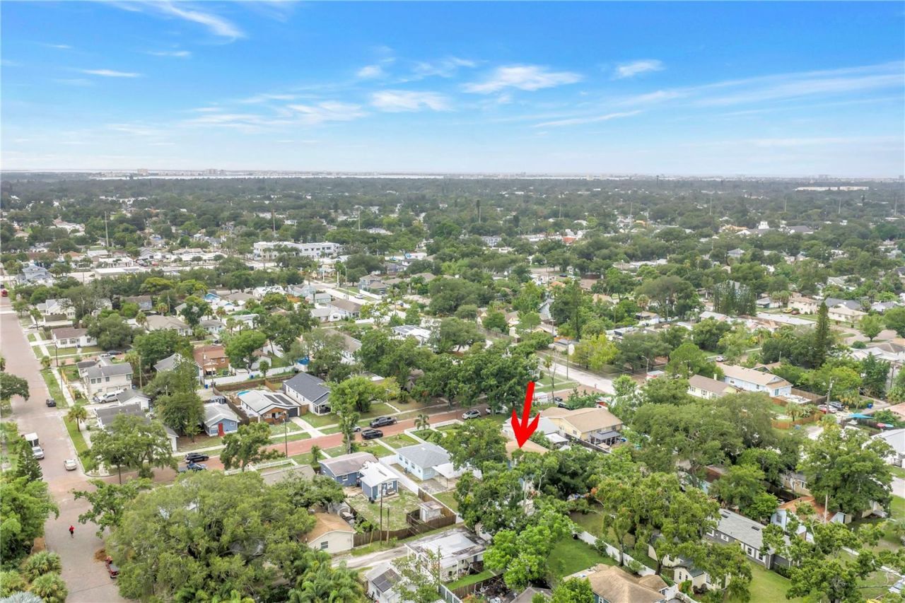 3935 Burlington Avenue N, Saint Petersburg, FL 33713 Photo