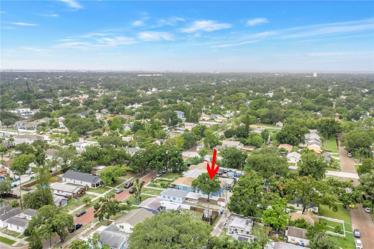 3935 Burlington Avenue N, Saint Petersburg, FL 33713 Photo