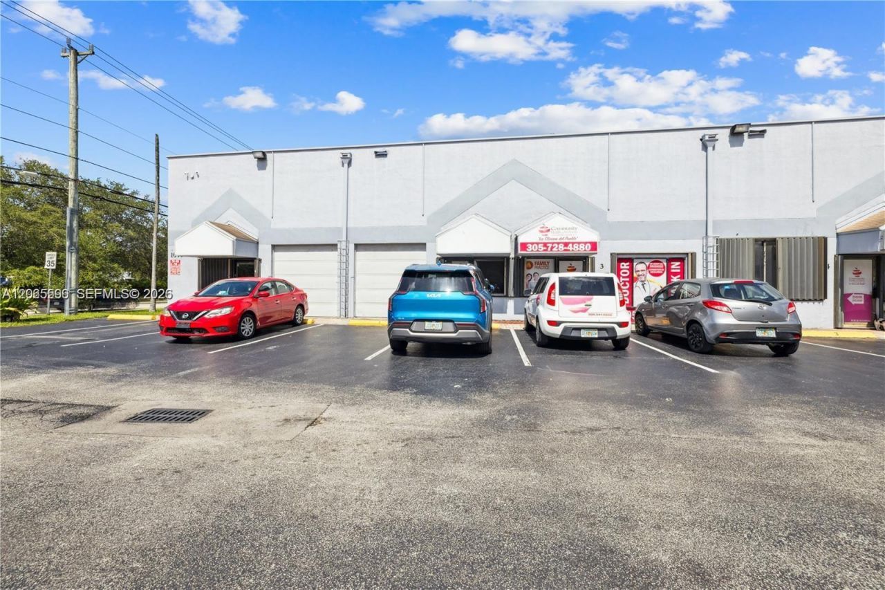 1671 W 37th St, Unit 2, Hialeah, FL 33012 Photo