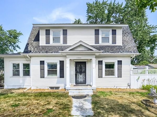 1900 E 42nd Street, Minneapolis, MN 55407