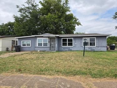 5605 Ramey Avenue, Fort Worth, TX 76112