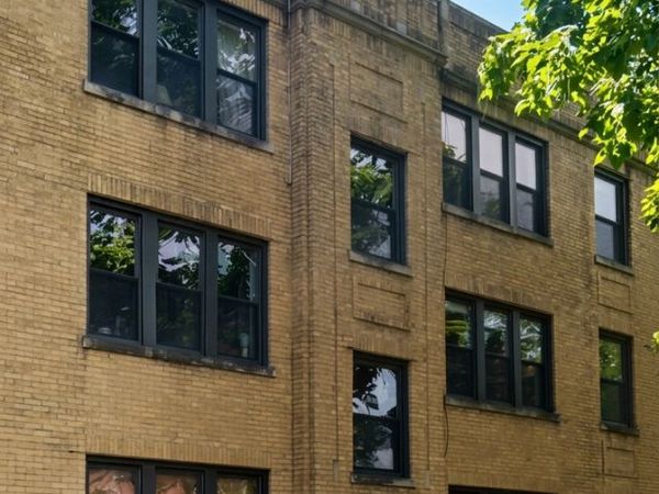 2719 W Wellington Avenue, Unit 2, Chicago, IL 60618