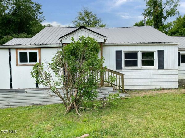194 Lick Skillet Road, Saltville, VA 24370