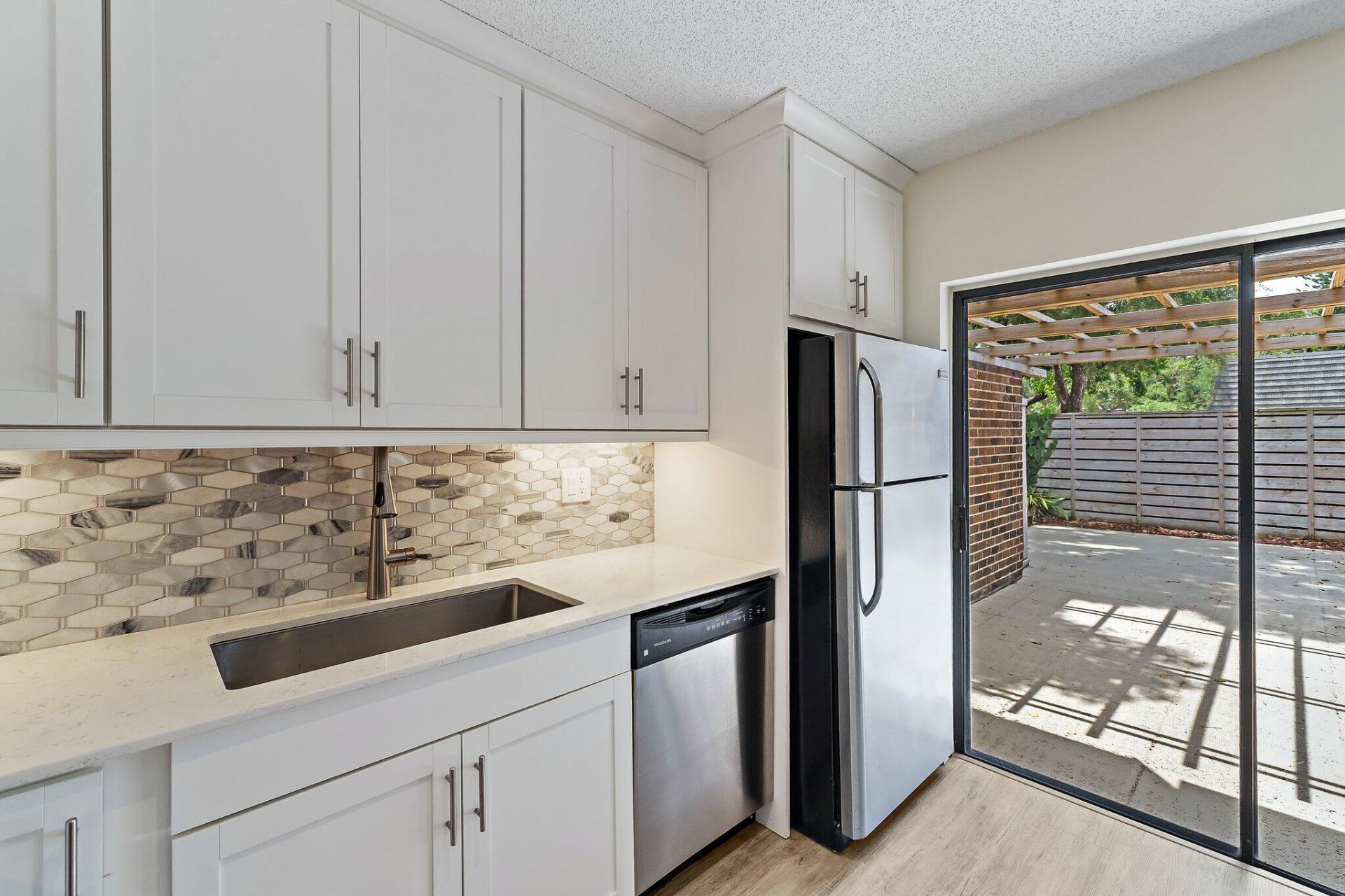 630 6th Terrace, Palm Beach Gardens, FL 33418 Photo