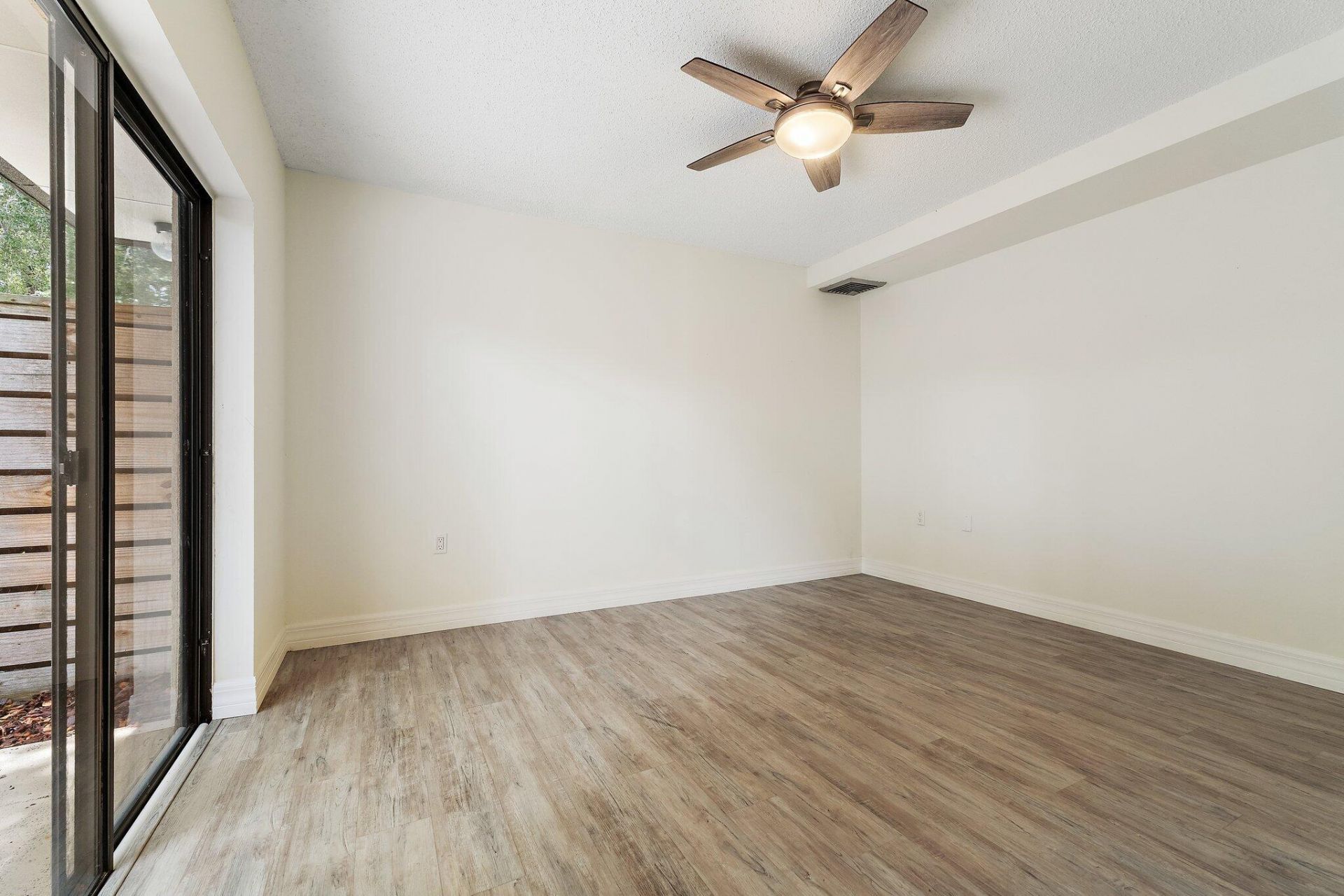 630 6th Terrace, Palm Beach Gardens, FL 33418 Photo