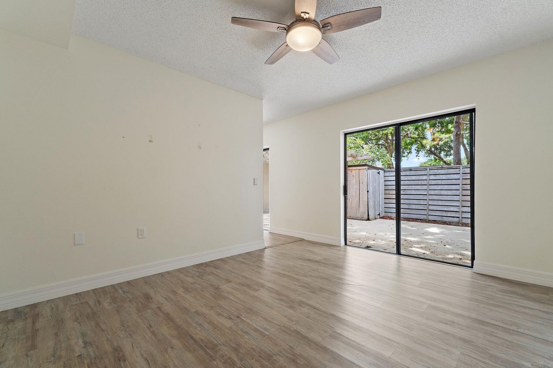 630 6th Terrace, Palm Beach Gardens, FL 33418 Photo
