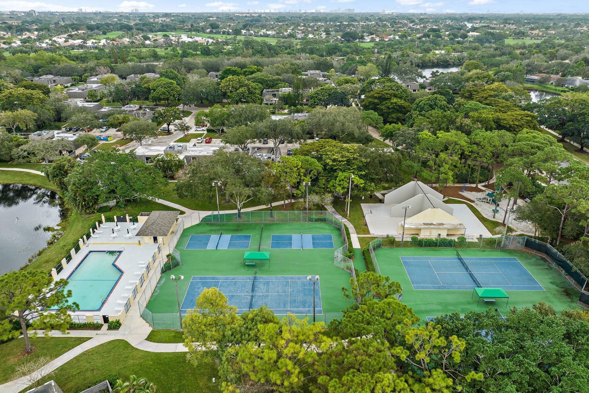 630 6th Terrace, Palm Beach Gardens, FL 33418 Photo