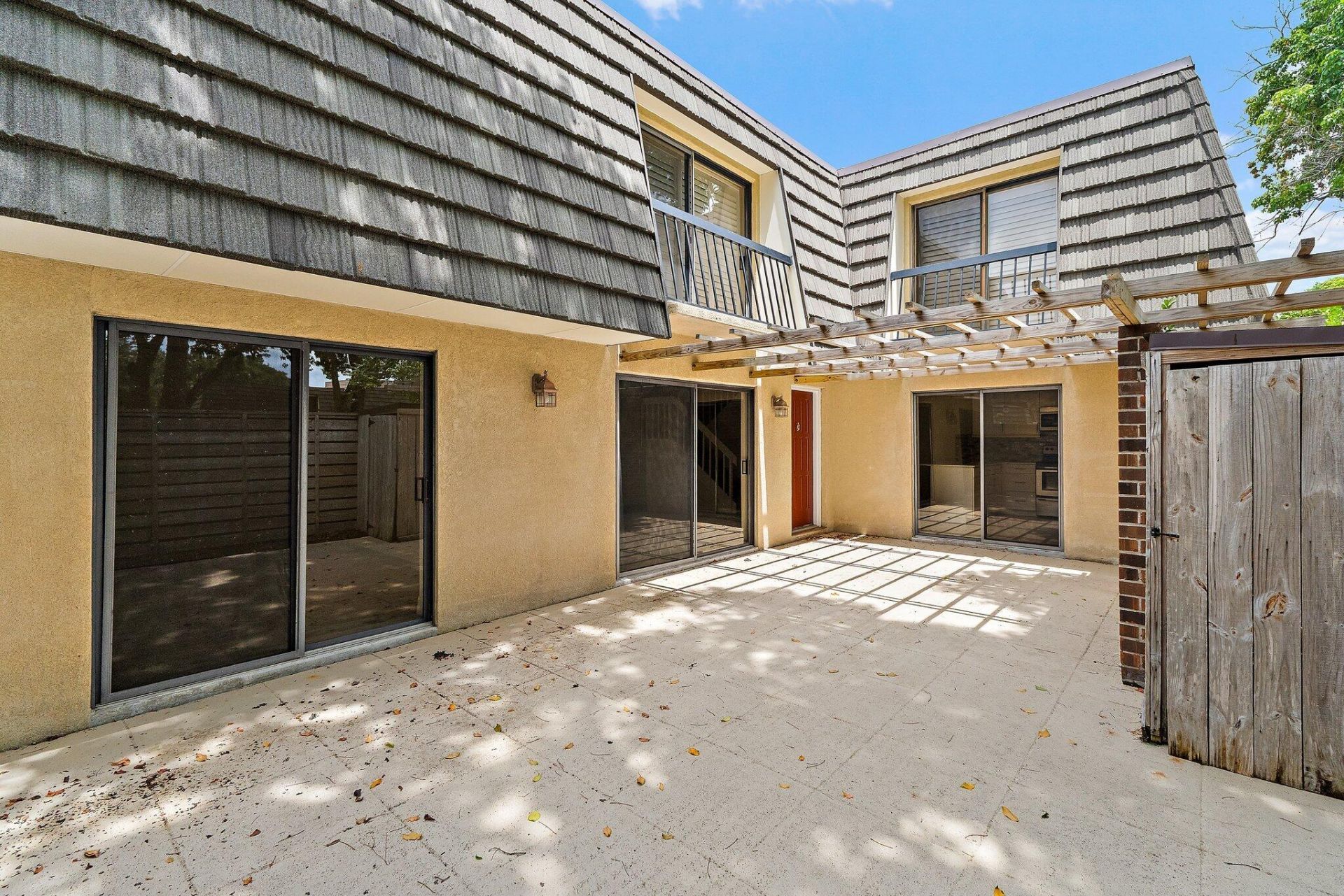 630 6th Terrace, Palm Beach Gardens, FL 33418 Photo