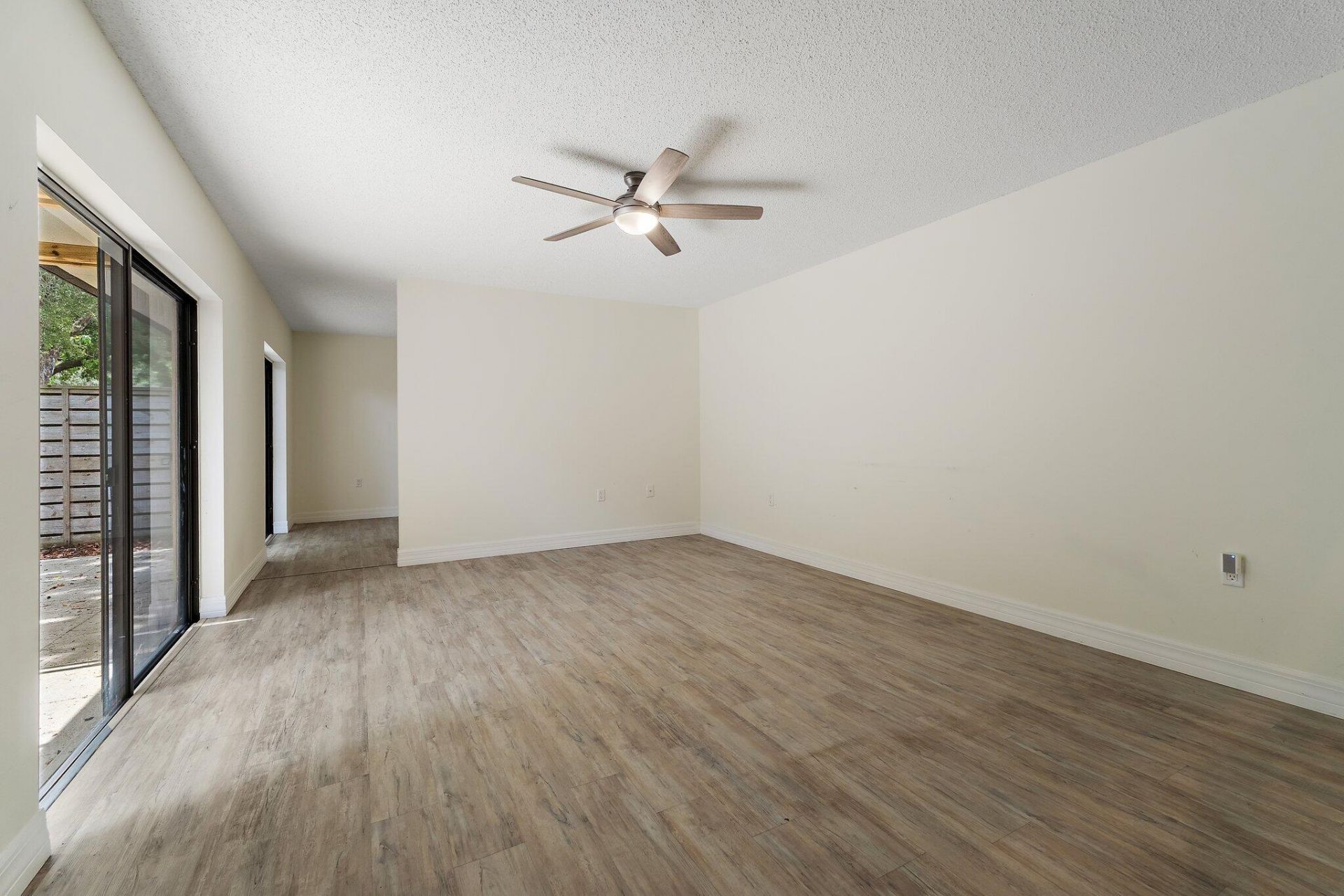 630 6th Terrace, Palm Beach Gardens, FL 33418 Photo