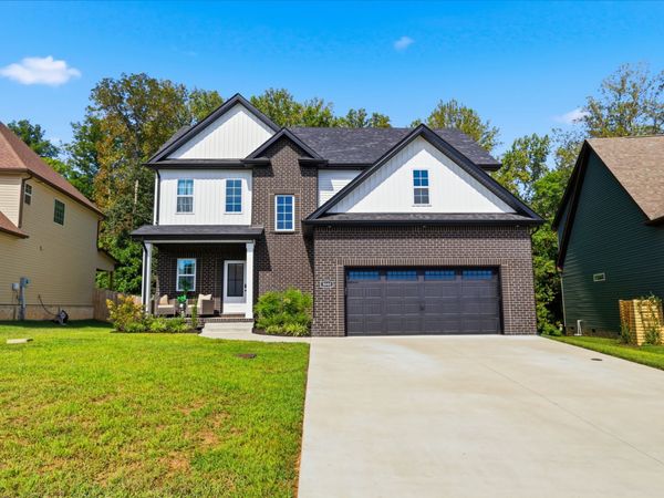 3000 Timberdale Dr, Clarksville, TN 37042