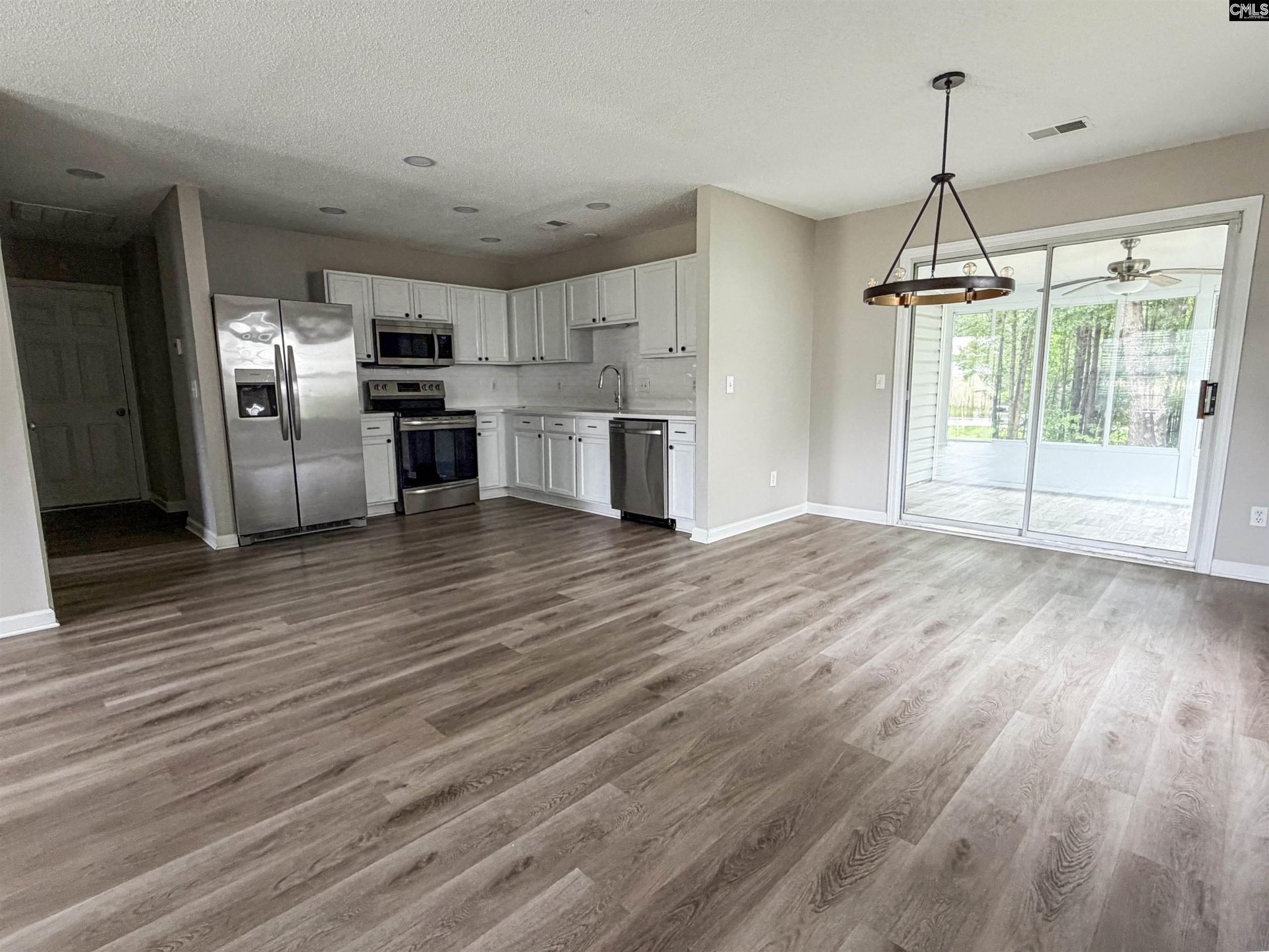 532 Oakbrook Village Road  Photo 5