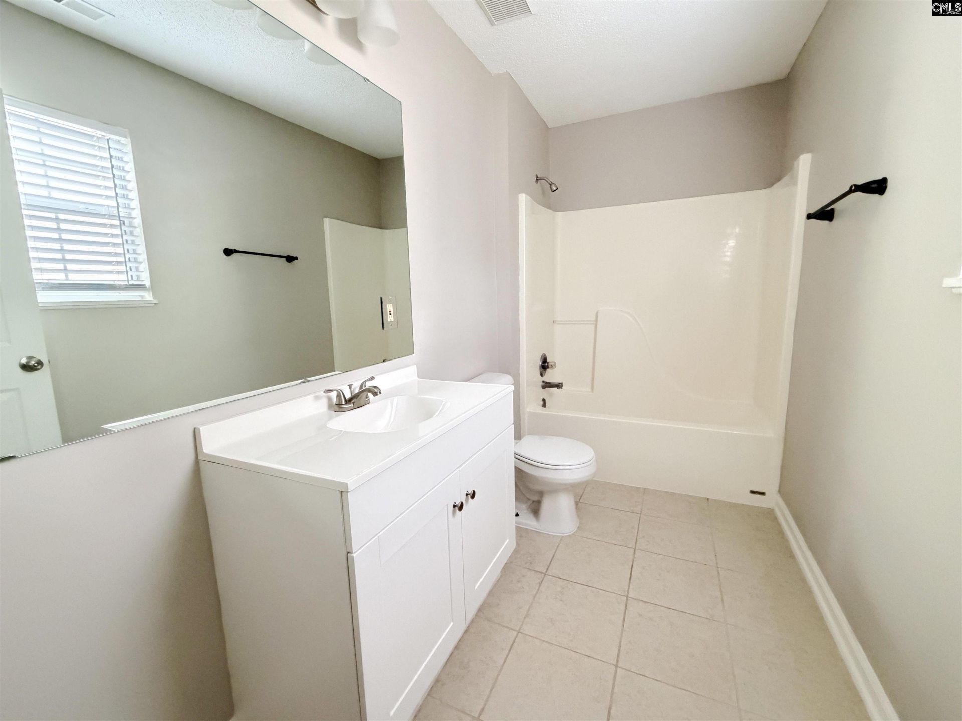 532 Oakbrook Village Road  Photo 9
