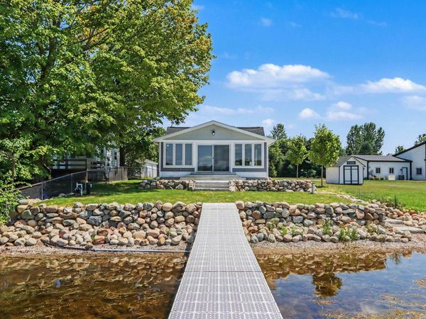 52070 Lake Avenue, Three Rivers, MI 49093