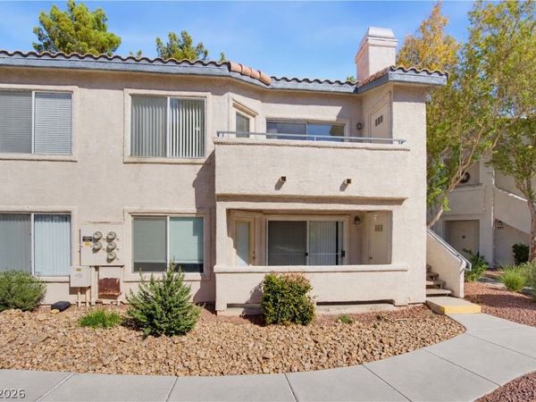 5196 Mandalay Springs Drive, Unit 204, Las Vegas, NV 89120