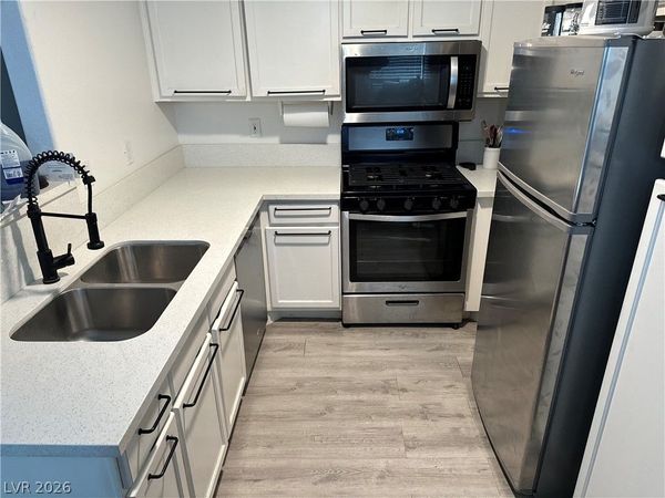 3155 Casey Drive, Unit 202, Las Vegas, NV 89120