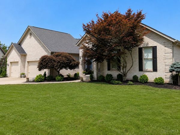 12 Brittany, Hamilton, OH 45013